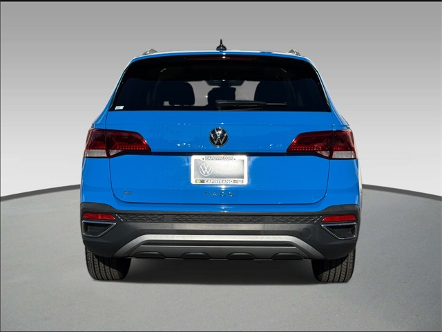 2023 Volkswagen Taos SE photo 4