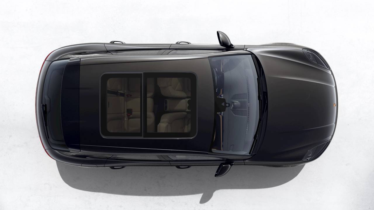 2026 Porsche Macan T photo 3