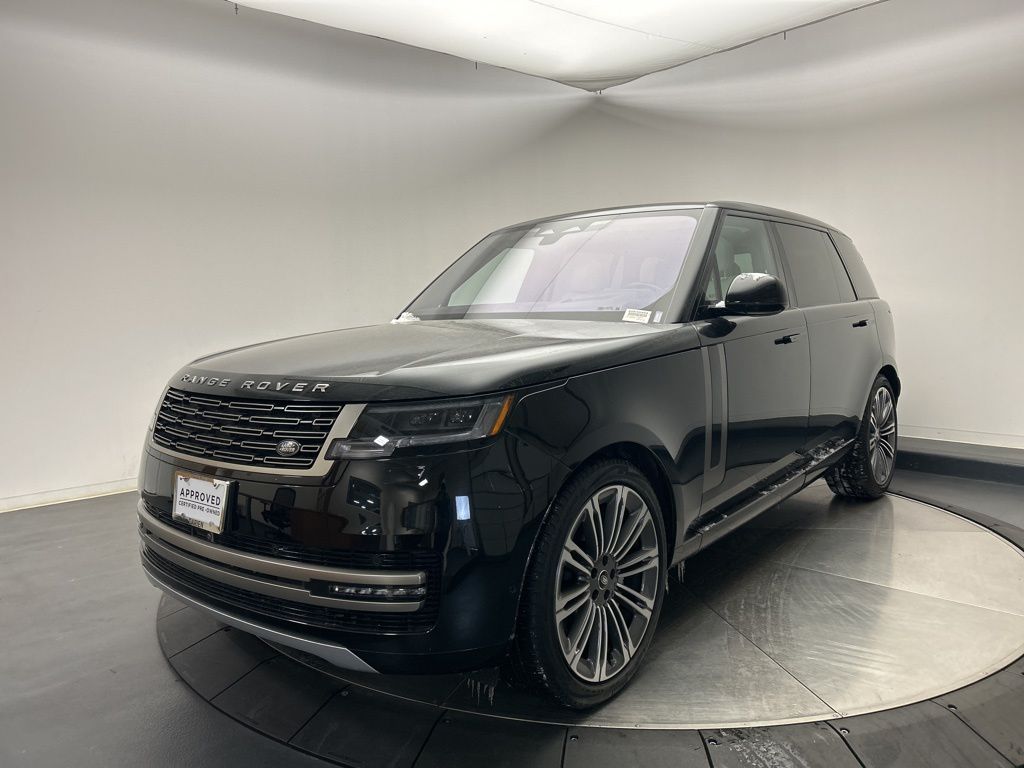 2023 Land Rover Range Rover SE's photo
