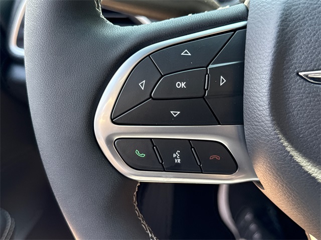 2026 Chrysler Pacifica photo 14