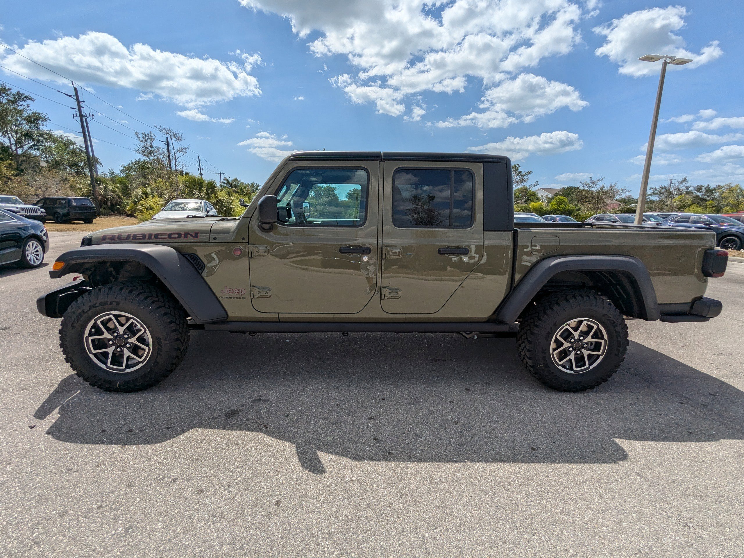2025 Jeep Gladiator Rubicon photo 8