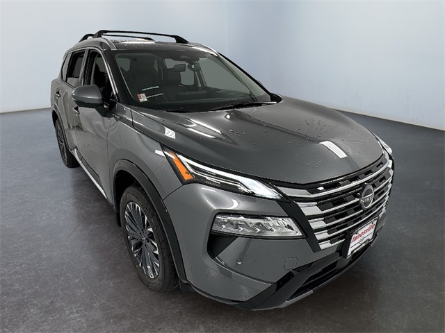 2026 Nissan Rogue Platinum's photo