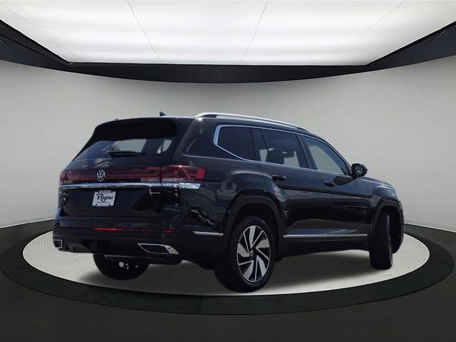 2026 Volkswagen Atlas SEL photo 4