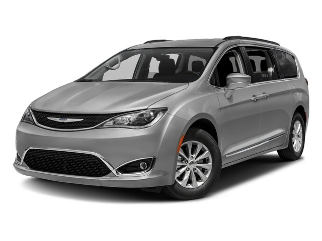 2017 Chrysler Pacifica Touring Plus's photo