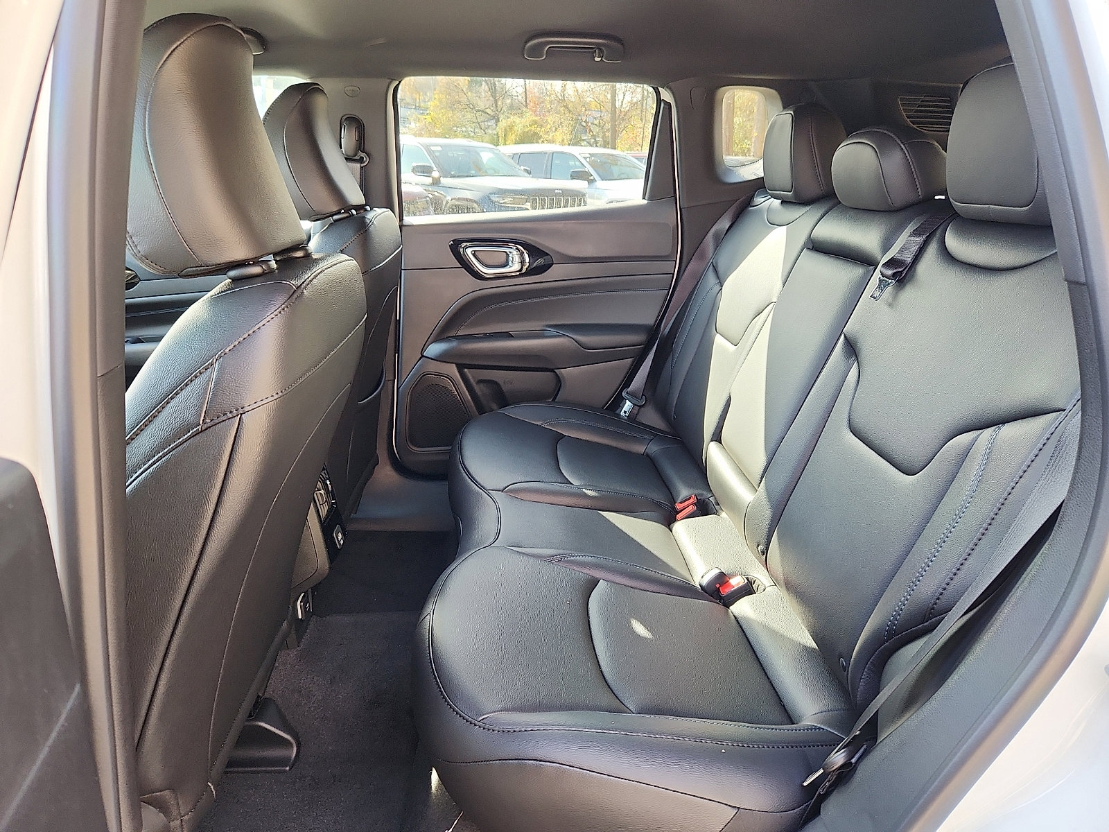 2026 Jeep Compass Limited Altitude photo 4