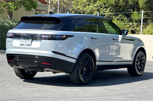 2025 Land Rover Range Rover Velar SE photo 4
