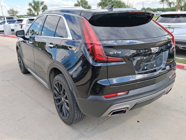 2023 Cadillac XT4 Premium Luxury photo 3