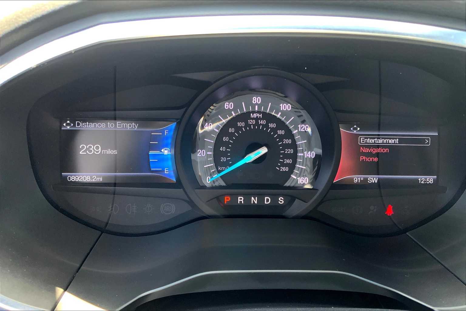 2020 Ford Edge Titanium photo 23