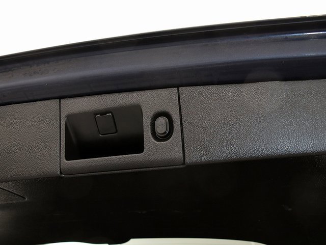 2018 Gmc Yukon SLE photo 27