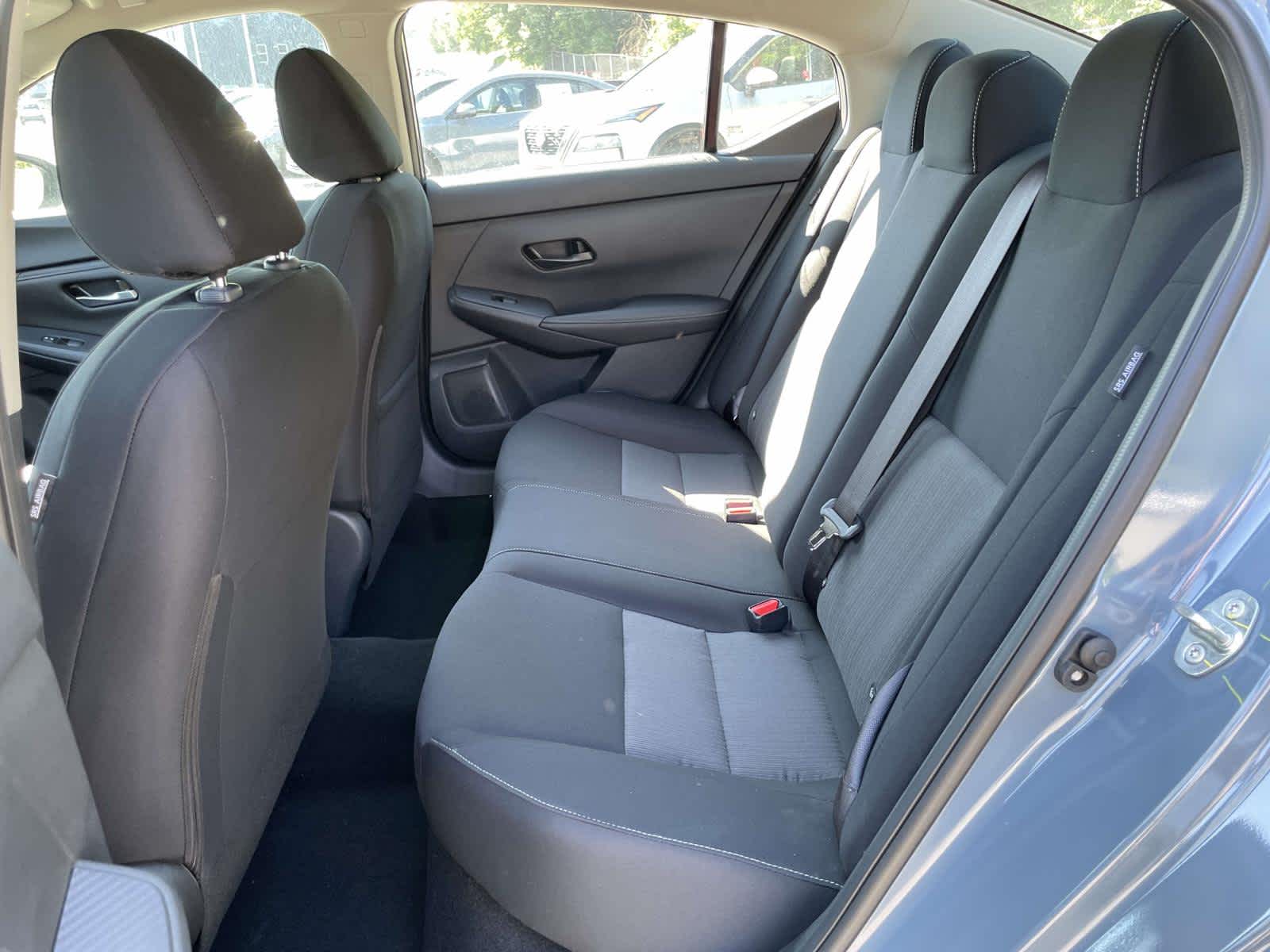 2025 Nissan Sentra SV photo 12