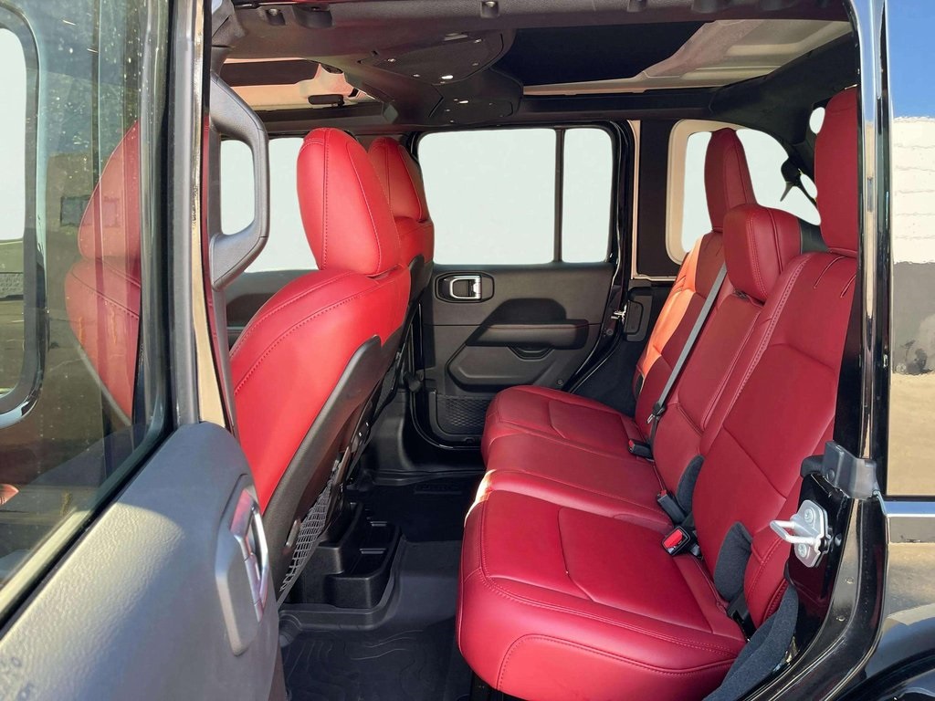 2024 Jeep Wrangler Rubicon 392 photo 23