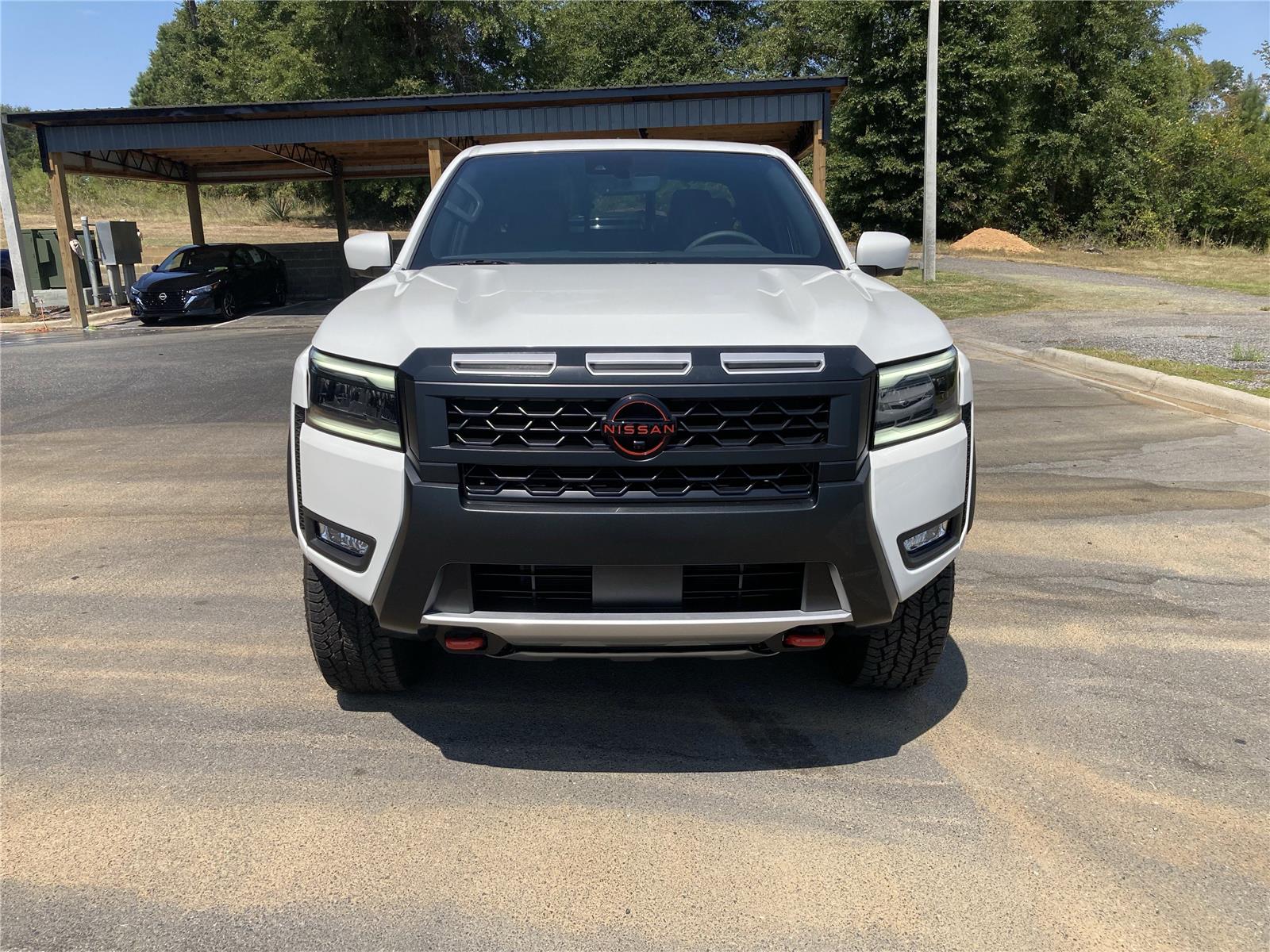 2026 Nissan Frontier Crew Cab PRO-4X photo 3