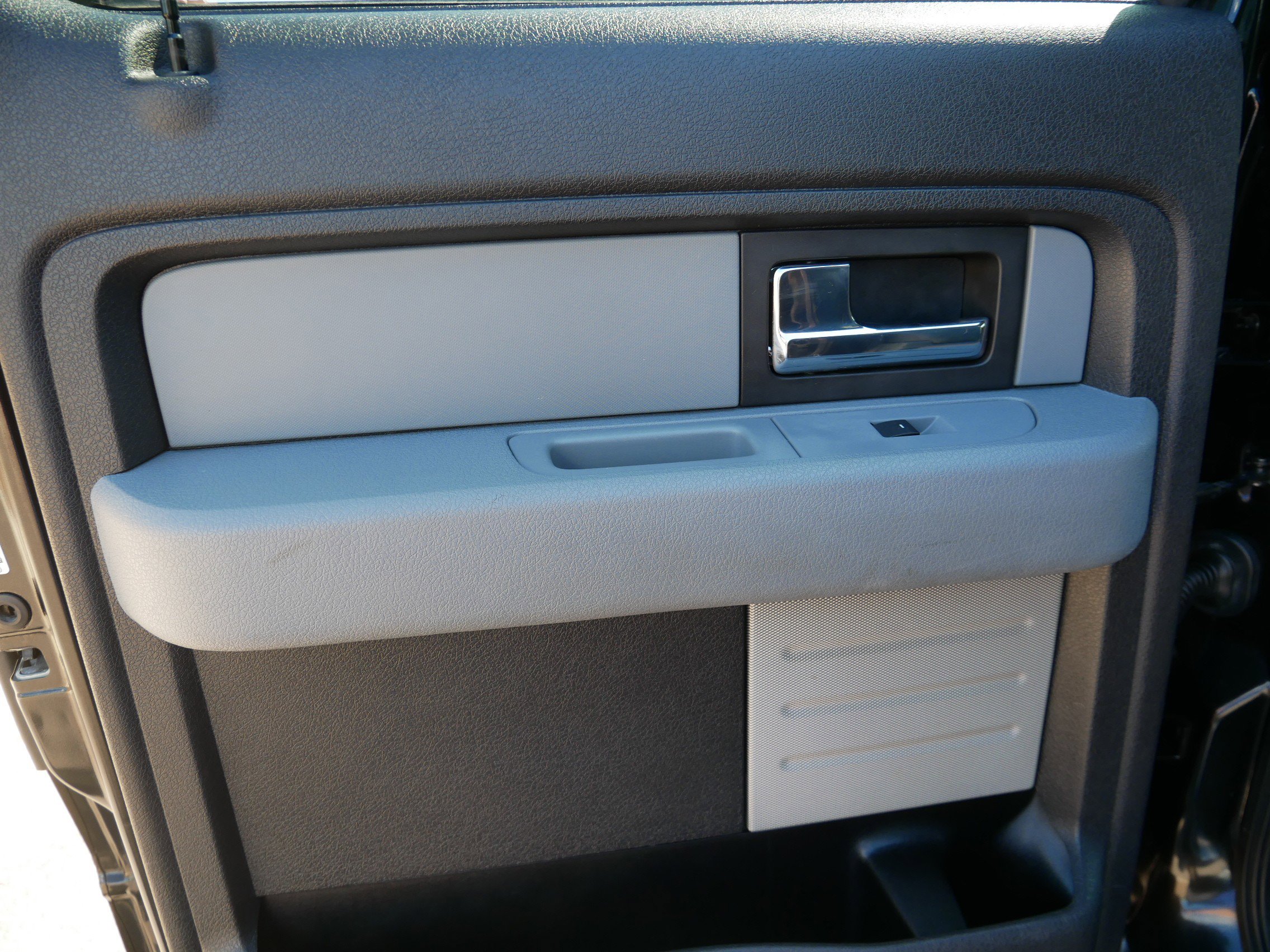 2012 Ford F-150 XLT photo 12