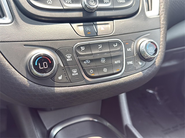 2025 Chevrolet Malibu 1LT photo 9