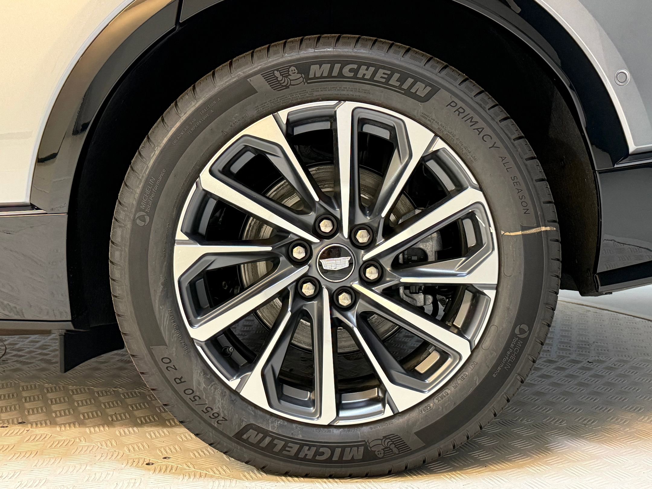 2025 Cadillac Lyriq Sport photo 6
