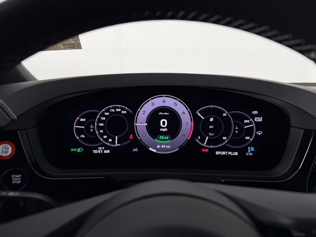 2024 Porsche Cayenne Turbo E-Hybrid Coupe photo 15