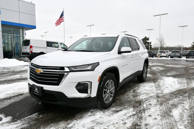 Used 2023 Chevrolet Traverse 1LT with VIN 1GNEVGKW5PJ110393 for sale in North Branch, Minnesota