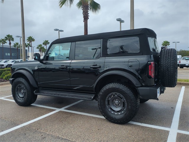 2025 Ford Bronco Outer Banks photo 6