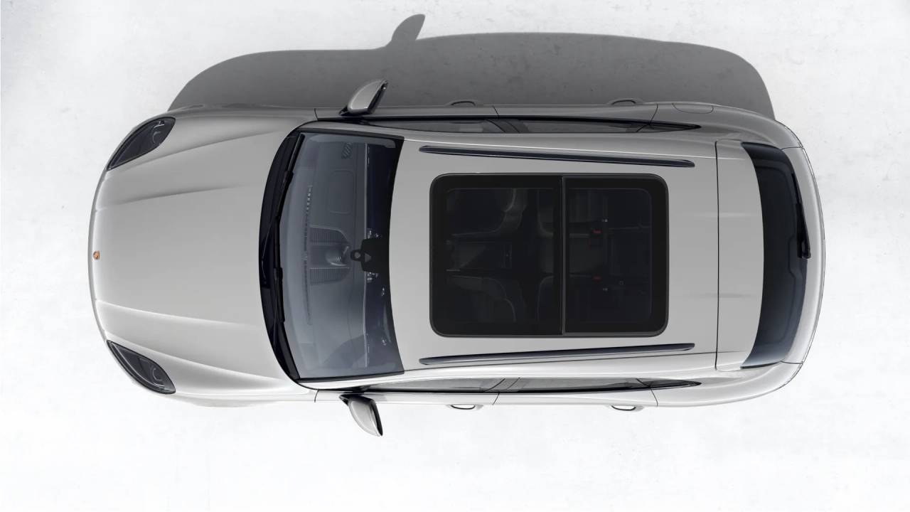 2026 Porsche Macan T photo 6