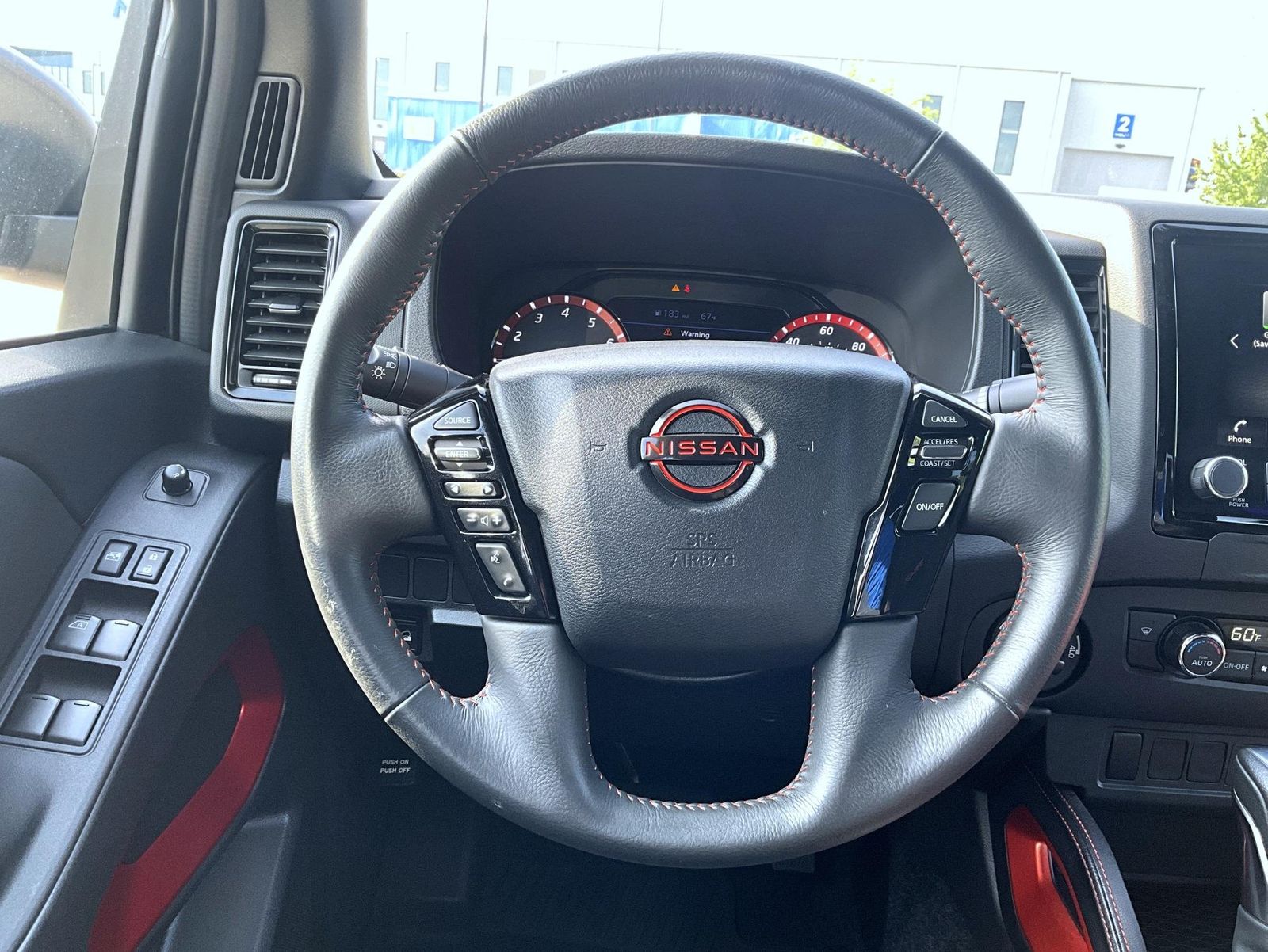 2024 Nissan Frontier PRO-4X photo 12