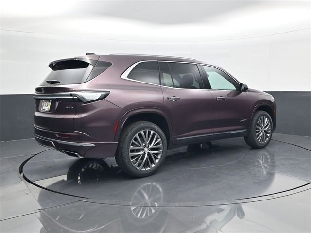 2026 Buick Enclave Avenir photo 2