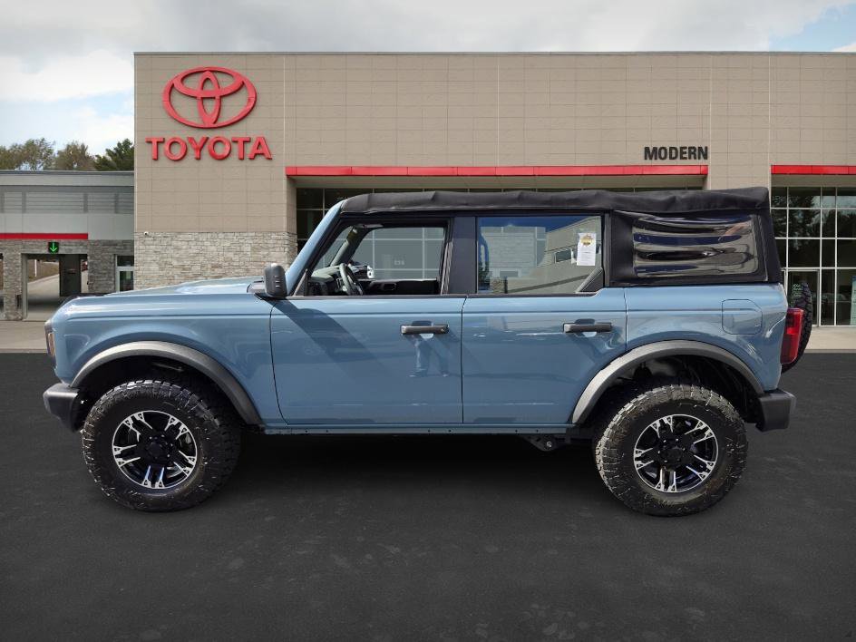 2022 Ford Bronco Base photo 7