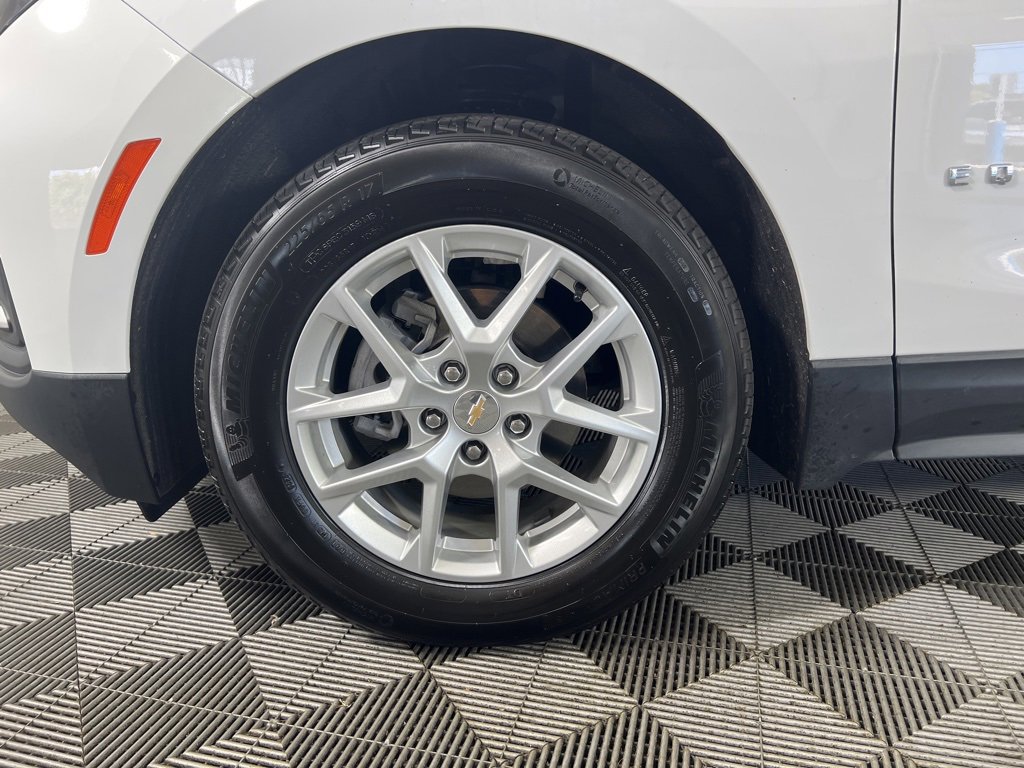 2023 Chevrolet Equinox LS photo 24