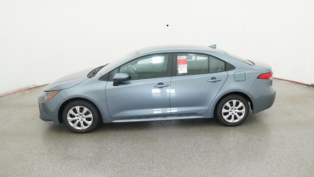 2026 Toyota Corolla LE photo 9