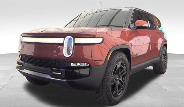 2024 Rivian R1S Adventure's photo