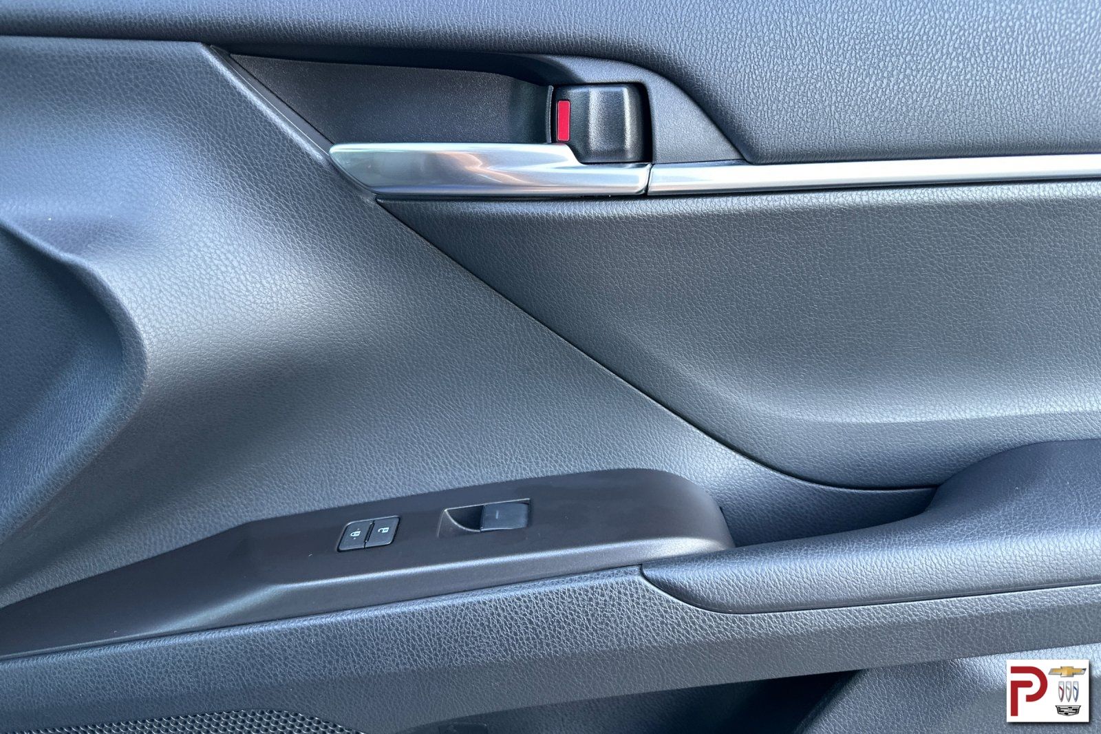 2024 Toyota Camry SE photo 18
