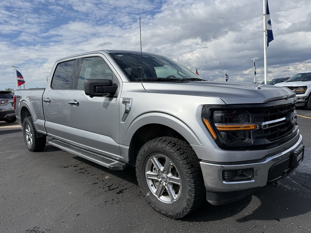 2024 Ford F-150 XLT photo 2
