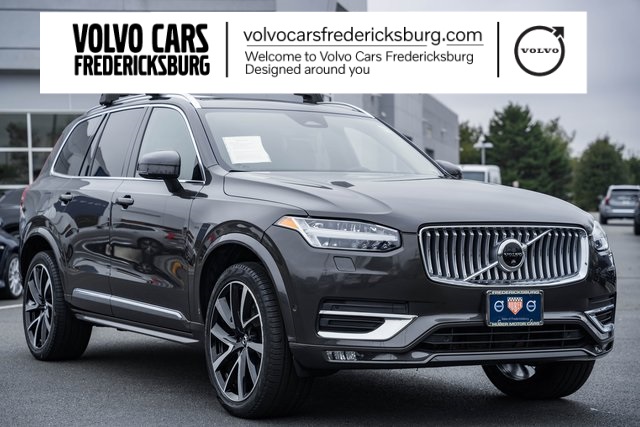 2023 Volvo XC90 Plus's photo
