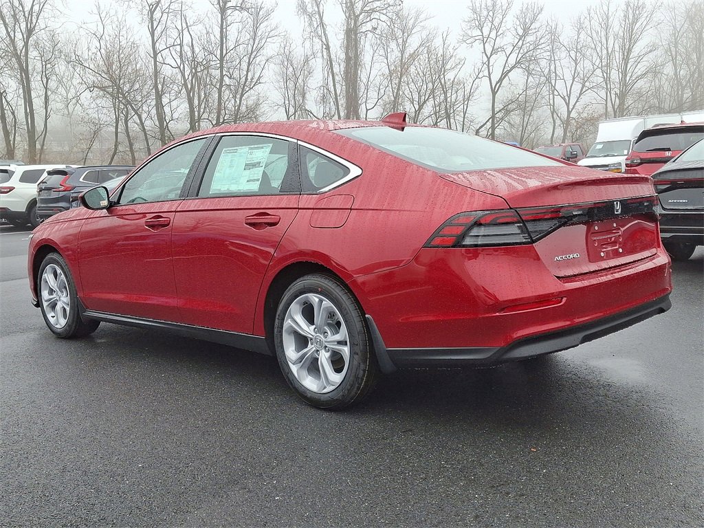 2025 Honda Accord LX photo 4