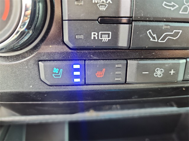 2020 Ford F-150 Lariat photo 19