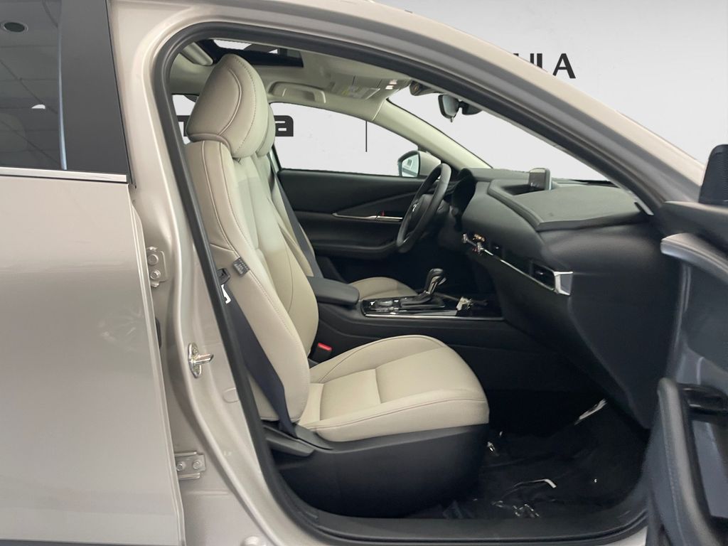 2022 Mazda CX-30 2.5 S Preferred photo 14