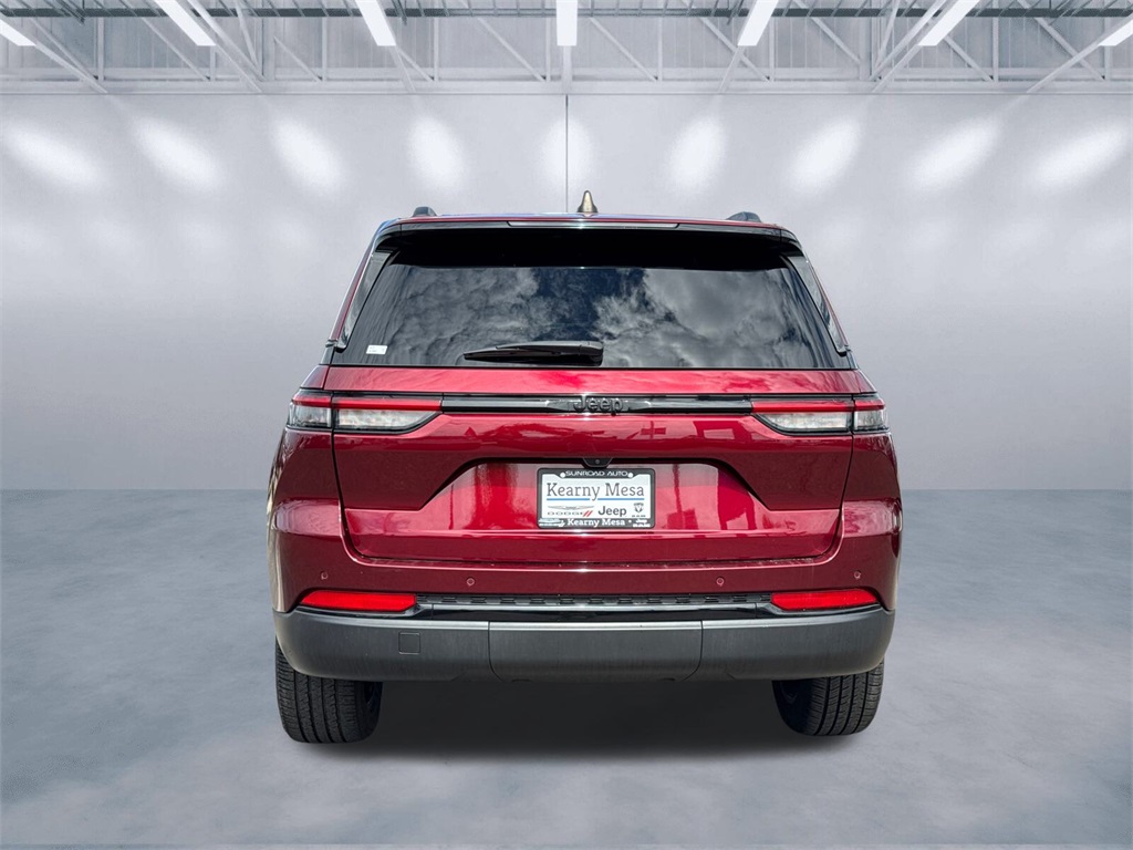 2023 Jeep Grand Cherokee Altitude photo 5