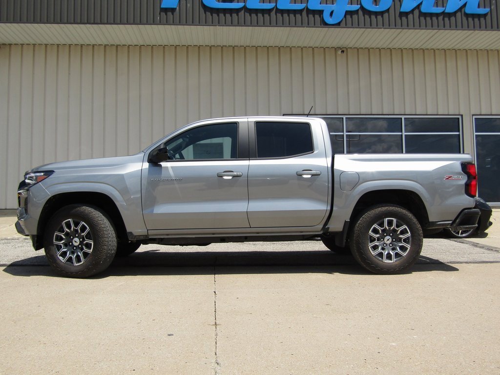 2025 Chevrolet Colorado Z71 photo 10