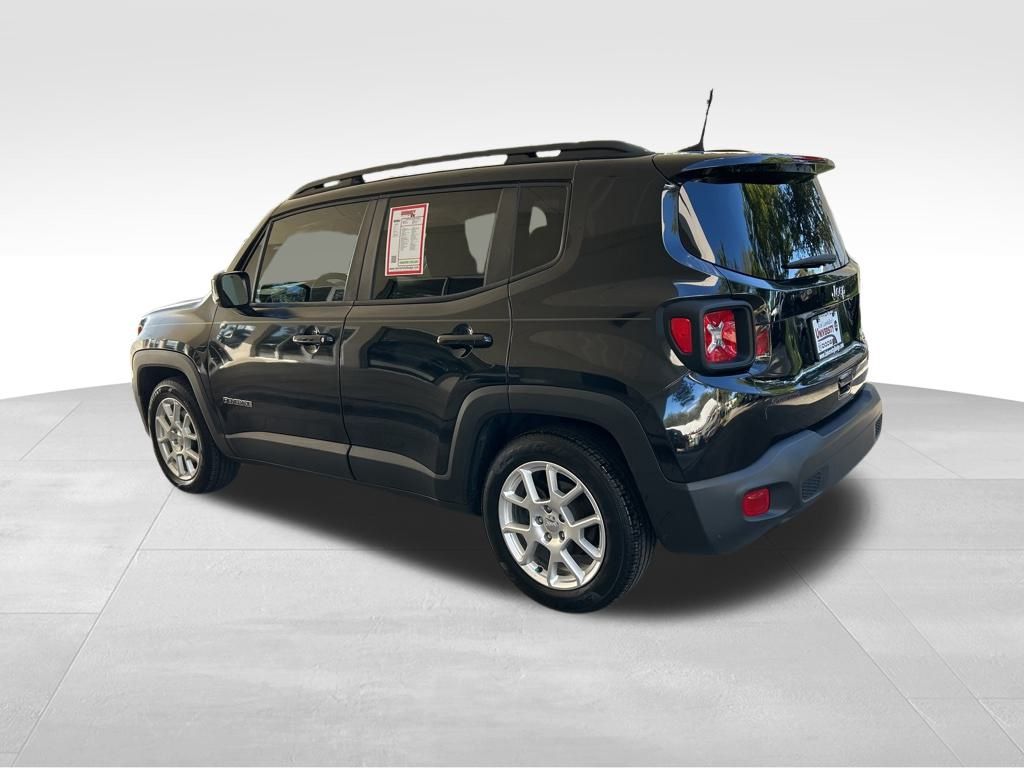 2019 Jeep Renegade Latitude photo 3