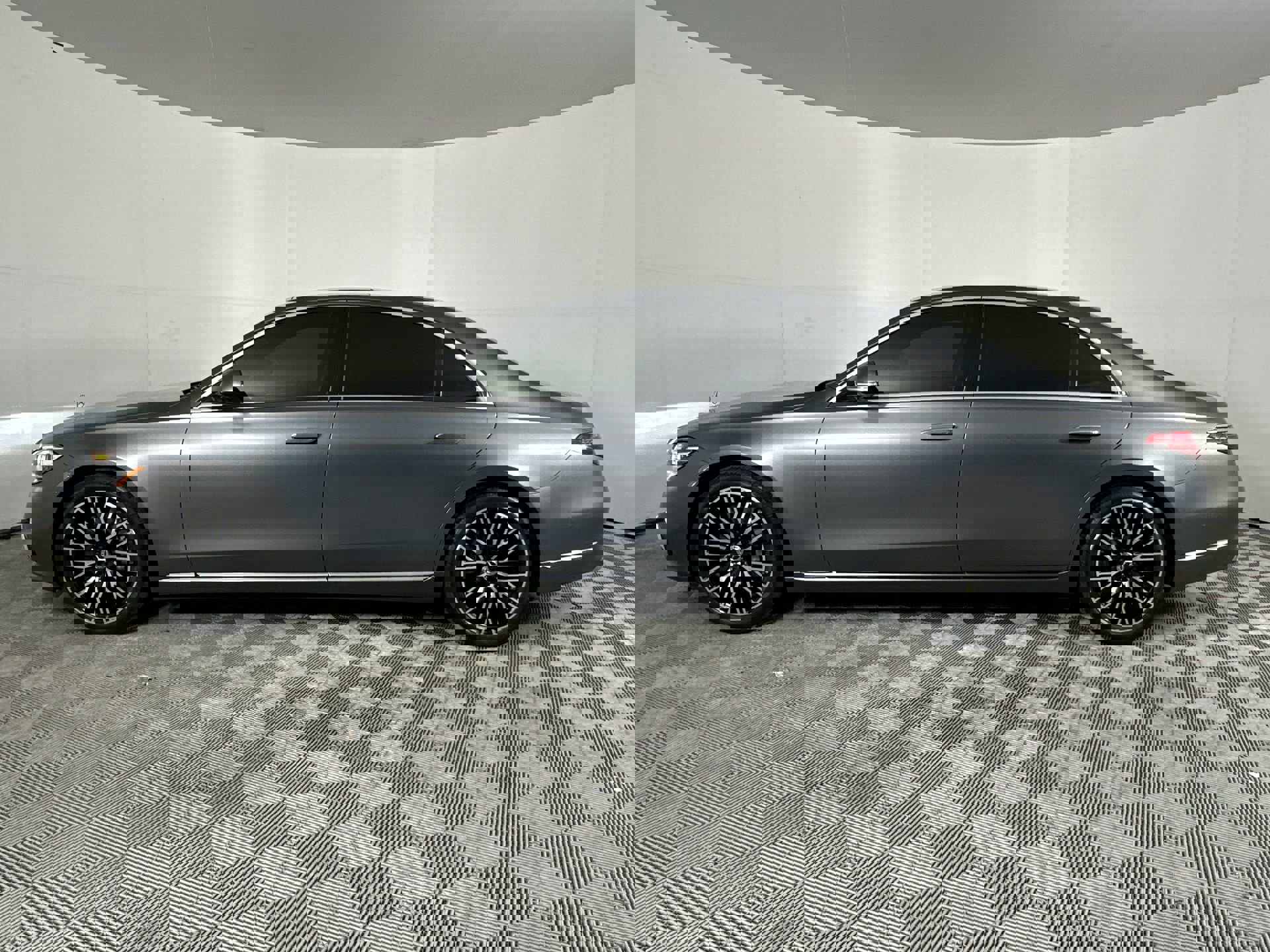 2022 Mercedes Benz S 500 4MATIC photo 4