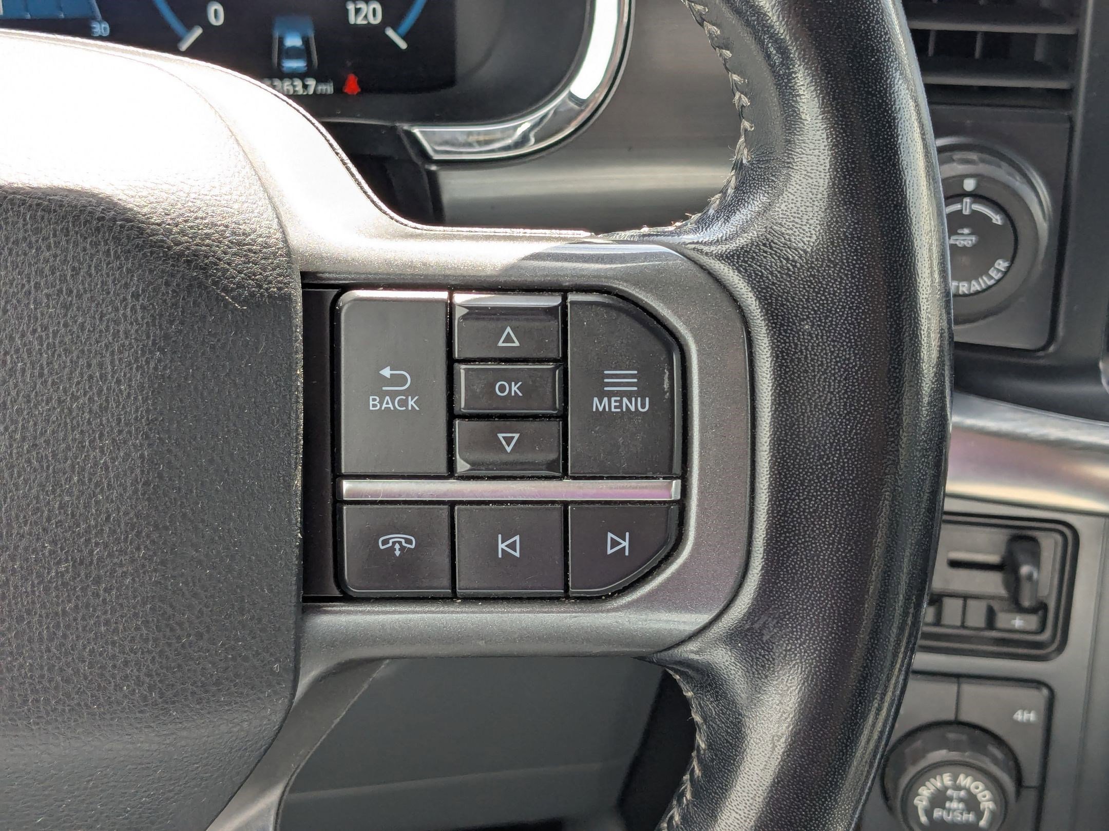 2021 Ford F-150 Lariat photo 17