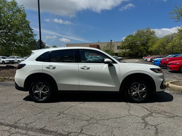 2025 Honda HR-V EX-L photo 4