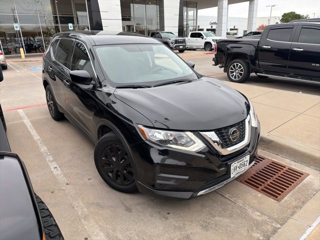 Used 2018 Nissan Rogue S with VIN KNMAT2MT3JP605571 for sale in Plano, TX