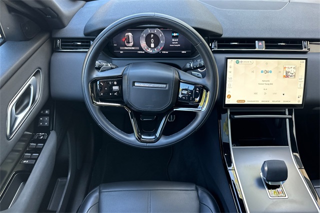 2025 Land Rover Range Rover Velar SE photo 13