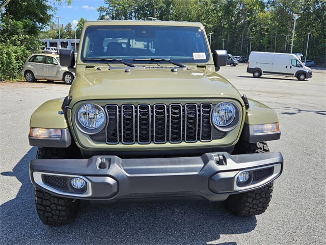 2025 Jeep Gladiator Sport photo 2