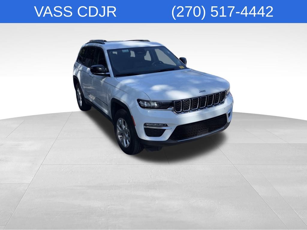 2024 Jeep Grand Cherokee Limited photo 3