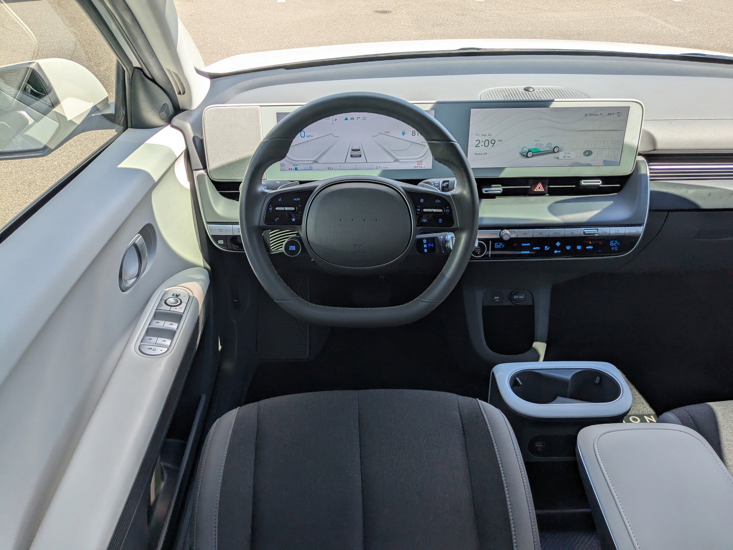 2023 Hyundai Ioniq 5 SE Standard Range photo 16