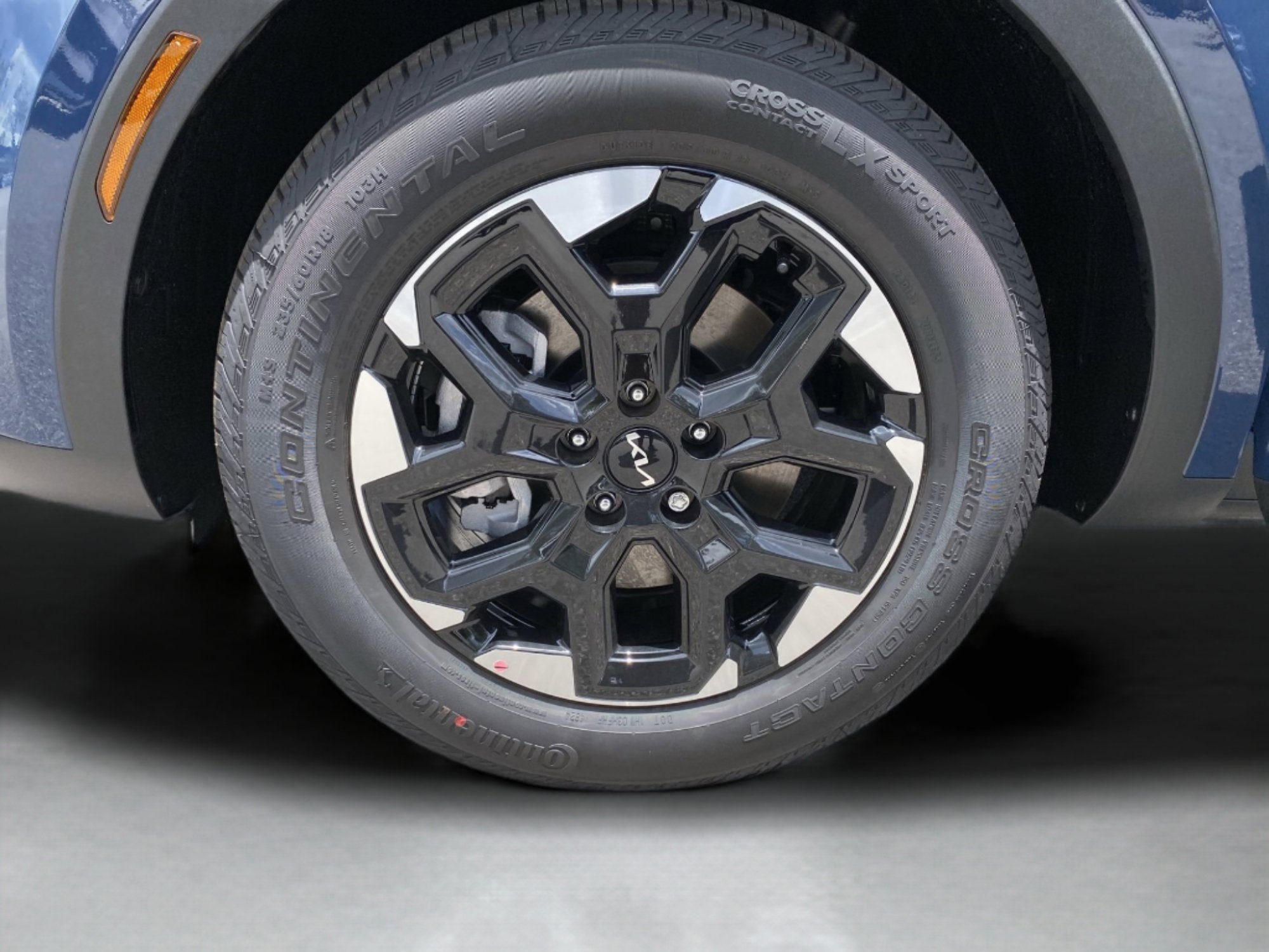 2025 Kia Sorento S photo 29