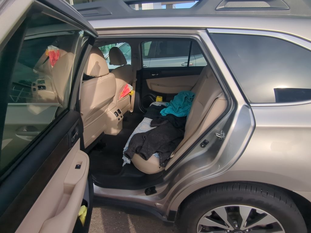 2017 Subaru Outback 2.5i photo 2