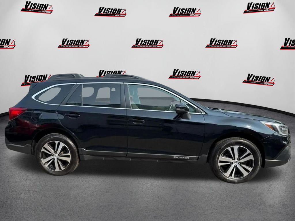 2019 Subaru Outback 2.5i photo 3