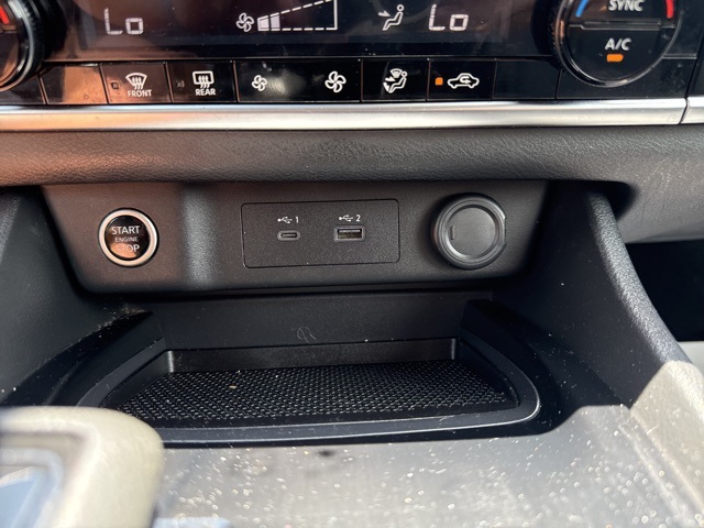 2021 Nissan Rogue SV photo 28